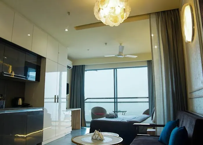 Elegant Hideaway Suites - 39Th Floor
